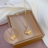 https://www.priyomarket.com/High quality gold plated pearl necklace (NK02)
