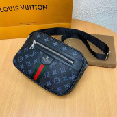 https://www.priyomarket.com/ Waterproof  Luxury Louis Vuitton sling bag for unisex